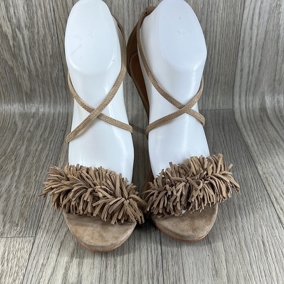 Steve Madden Fiorela Fringed Suede Sandals - Picture 2 of 12